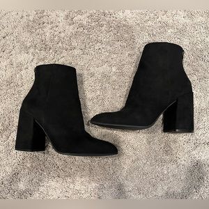 NWOT Steve Madden Tolerate Ankle Booties Black 7